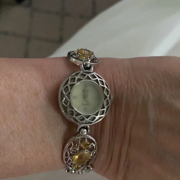 ❤️Silver Watch! - Picture 3 of 4